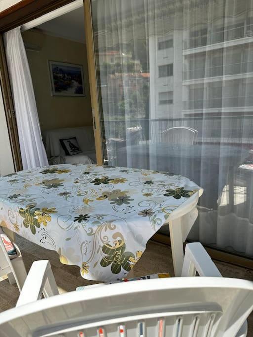 Residence Mona Lisa Bord De Mer Menton Exterior foto